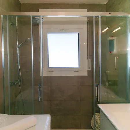 Holiday home Welcs Casa 242 Emp Con Terraza Y Acceso Al Muelle *